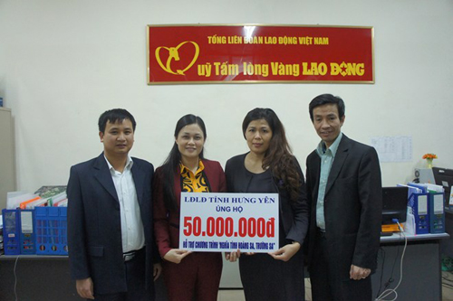 LĐLĐ tỉnh Hưng Yên ủng hộ chương trình 'Nghĩa tình Hoàng Sa, Trường Sa" 50 triệu đồng