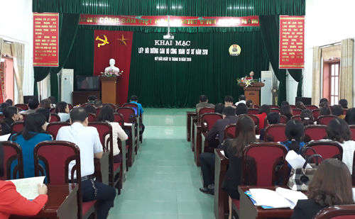 Mỹ Hào tổ chức lớp bồi dưỡng cán bộ Công đoàn năm 2018