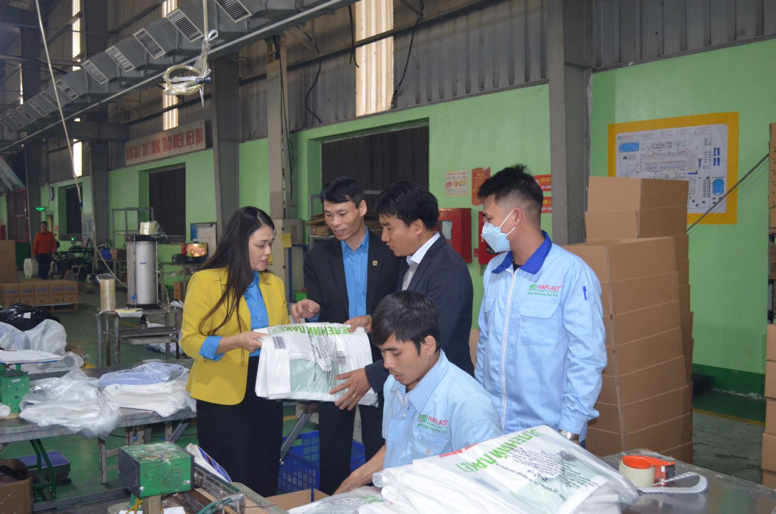 Liên đoàn Lao động tỉnh tặng 1.000 suất quà Tết cho đoàn viên, CNLĐ tại các doanh nghiệp trên địa bàn tỉnh