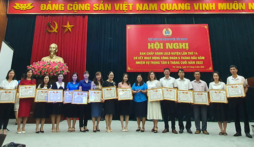 LĐLĐ huyện Văn Giang tổ chức Hội nghị BCH LĐLĐ huyện lần thứ 14, triển khai phương hướng nhiệm vụ 6 tháng cuối năm 2022