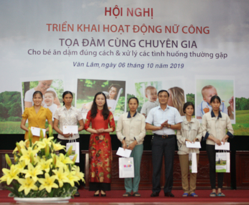 Liên đoàn Lao động huyện Văn Lâm triển khai  hoạt động nữ công nhân kỷ niệm Ngày Phụ nữ Việt Nam 20/10