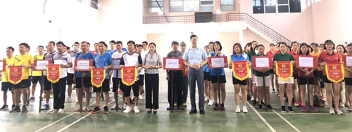 LĐLĐ huyện Yên Mỹ tổ chức giải Bóng chuyền hơi cán bộ, CNVCLĐ huyện Yên Mỹ năm 2022.