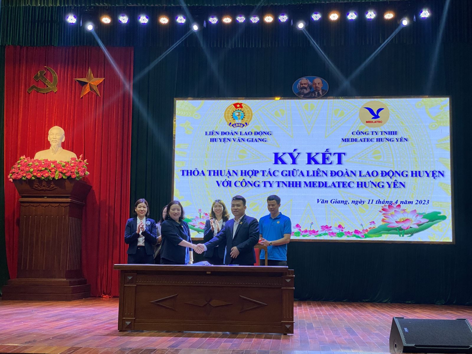 LĐLĐ huyện Văn Giang tổ chức Hội nghị học tập, quán triệt chuyên đề năm 2023 và ký thỏa thuận hợp tác với công ty TNHH Medlatec Hưng Yên