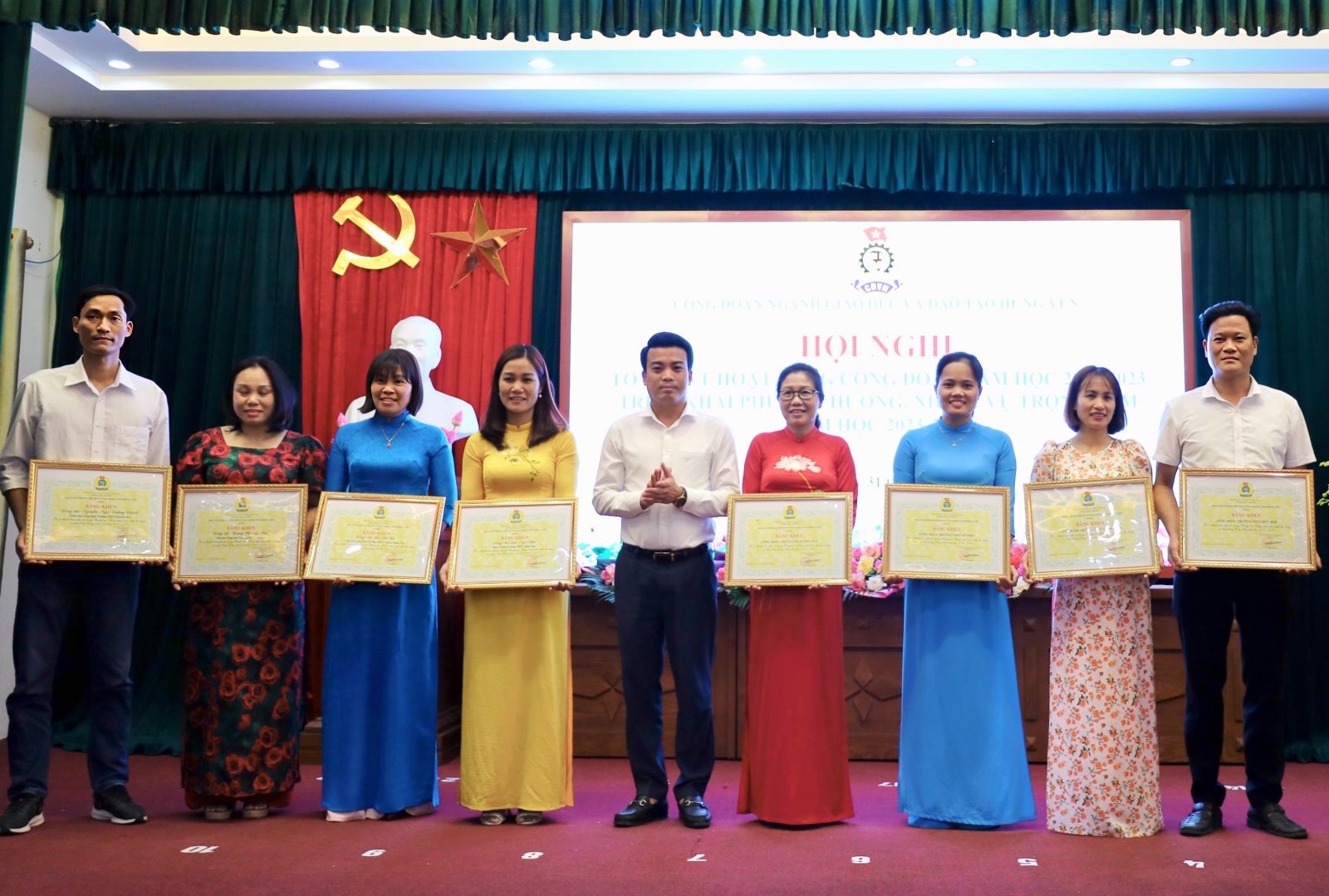Công đoàn ngành Giáo dục & Đào tạo Hưng Yên tổng kết hoạt động công đoàn năm học 2022-2023.
