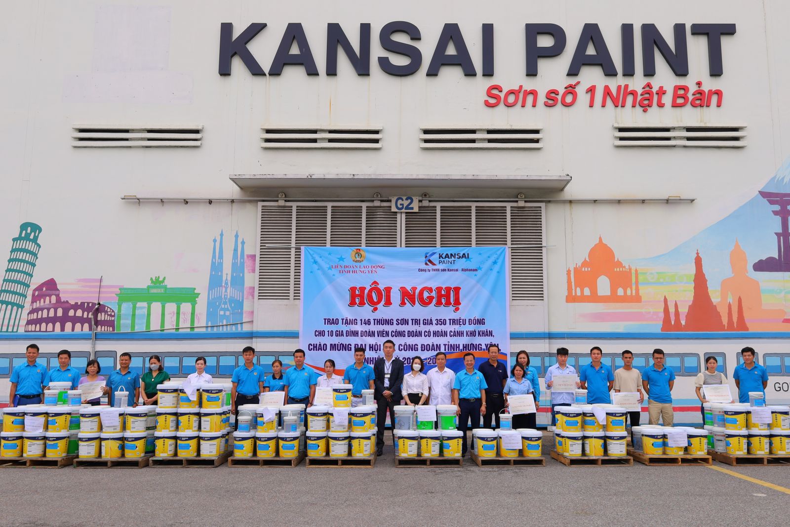 Liên đoàn Lao động tỉnh thăm và làm việc tại Công ty TNHH Sơn Kansai – Alphanam