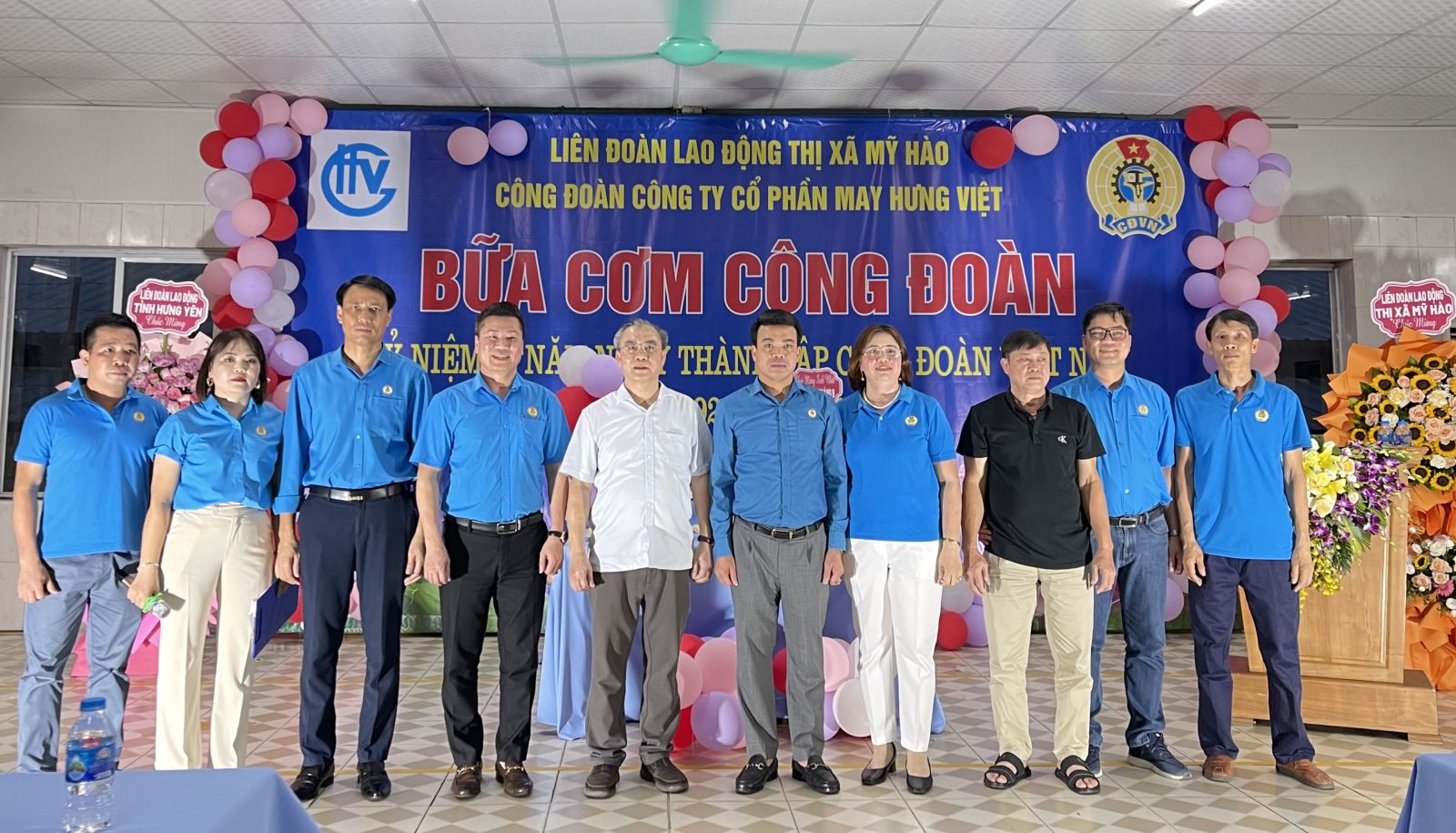 Công đoàn Công ty CP May Hưng Việt tổ chức “Bữa cơm Công đoàn” cho người lao động