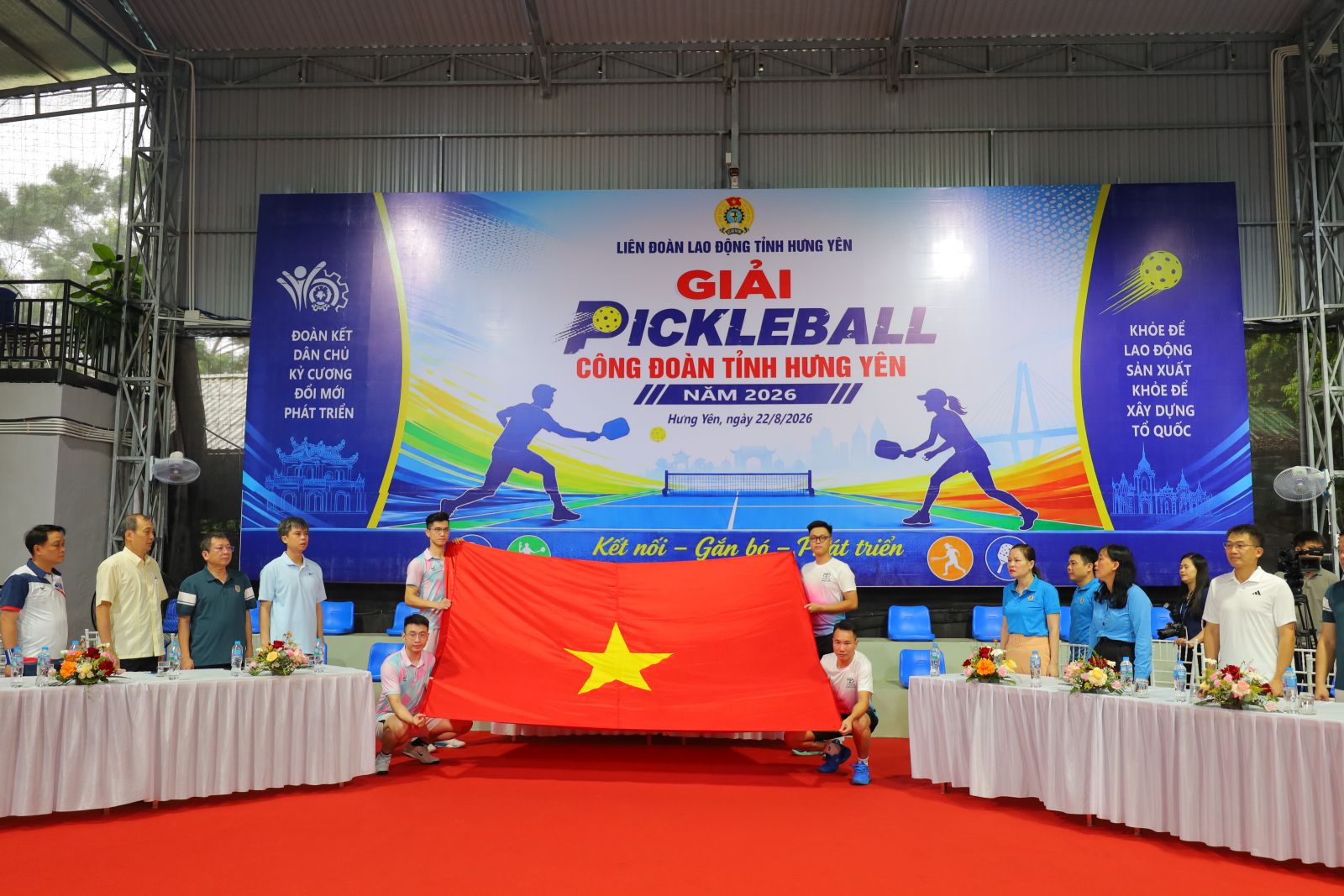 Đoàn viên, công nhân, viên chức, người lao động cháy hết mình với Giải Pickleball Công đoàn tỉnh Hưng Yên năm 2026