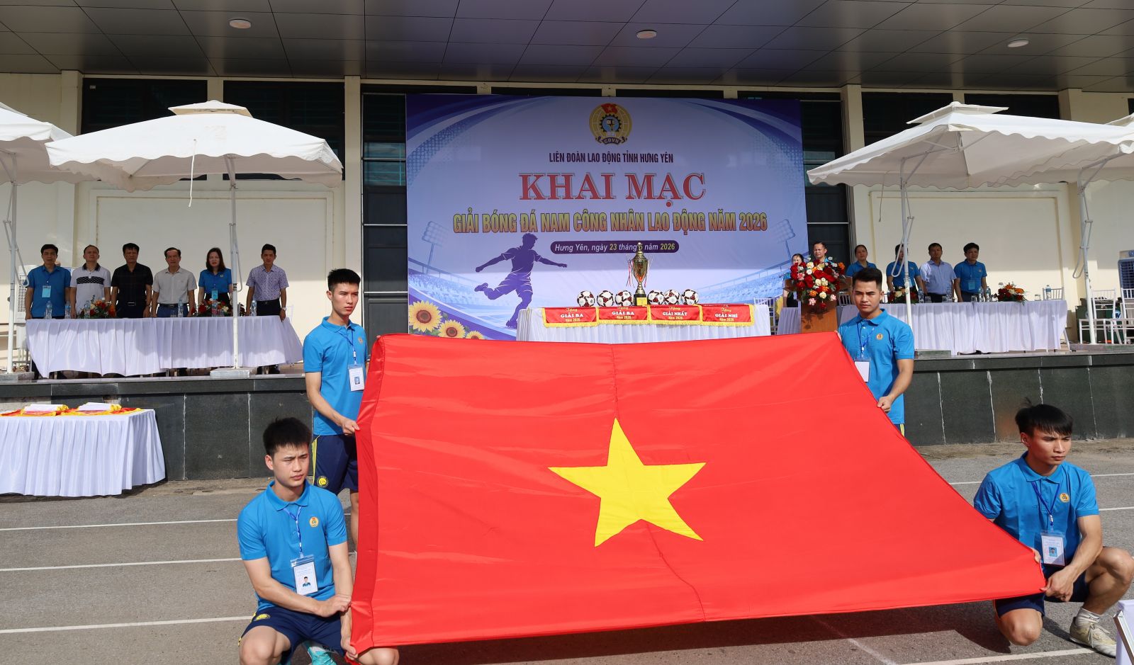 KHAI MẠC GIẢI BÓNG ĐÁ NAM CÔNG NHÂN LAO ĐỘNG TỈNH HƯNG YÊN NĂM 2026