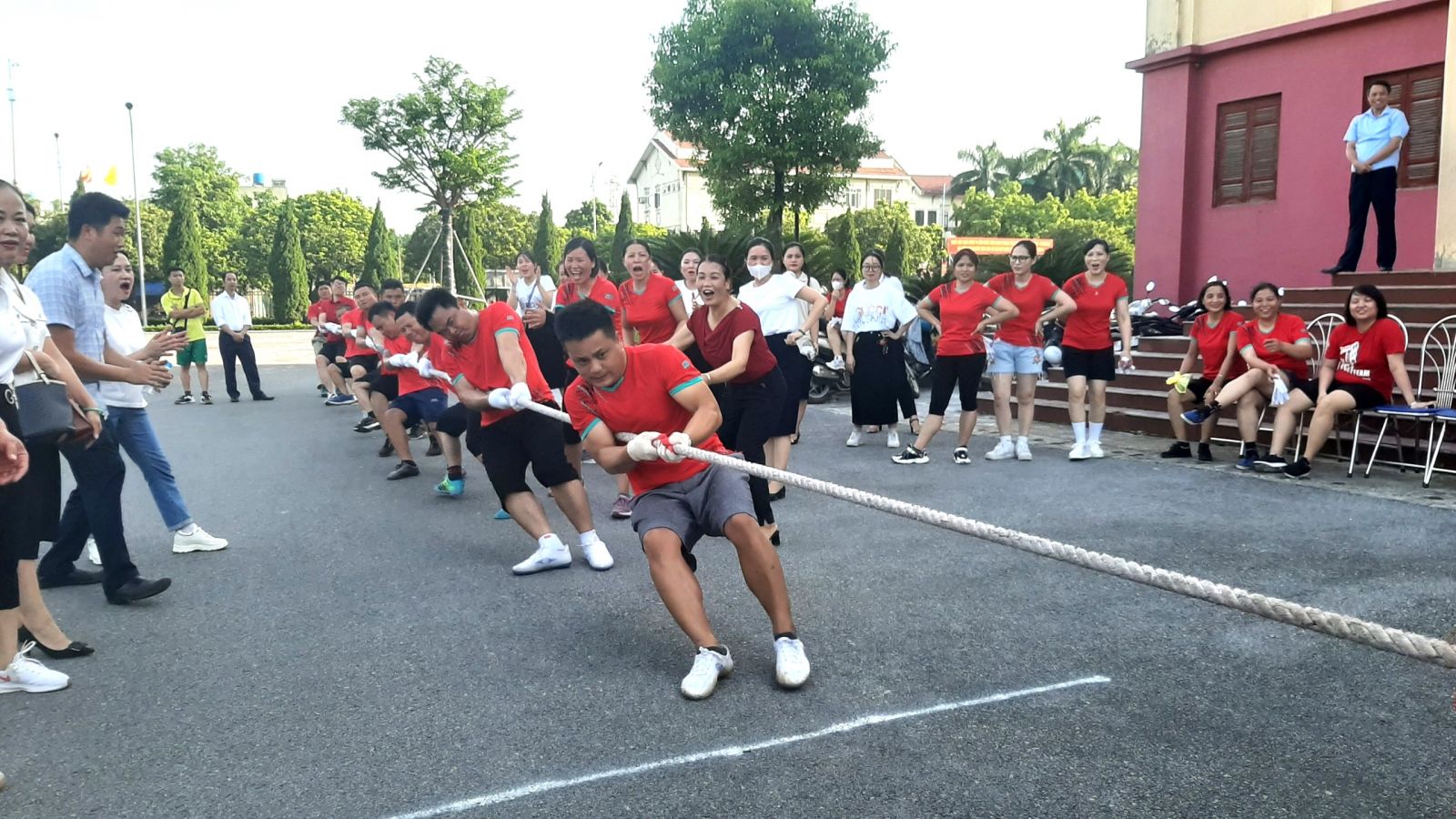 Giao lưu thể thao chào mừng thành công Đại hội Công đoàn Thành phố Hưng Yên nhiệm kỳ 2023-2028