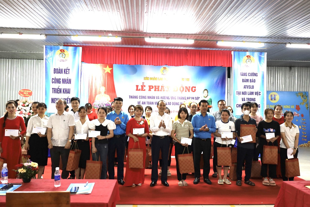 Liên đoàn Lao động huyện Ân Thi tổ chức Lễ phát động Tháng Công nhân và hưởng ứng Tháng hành động về an toàn, vệ sinh lao động năm 2024.
