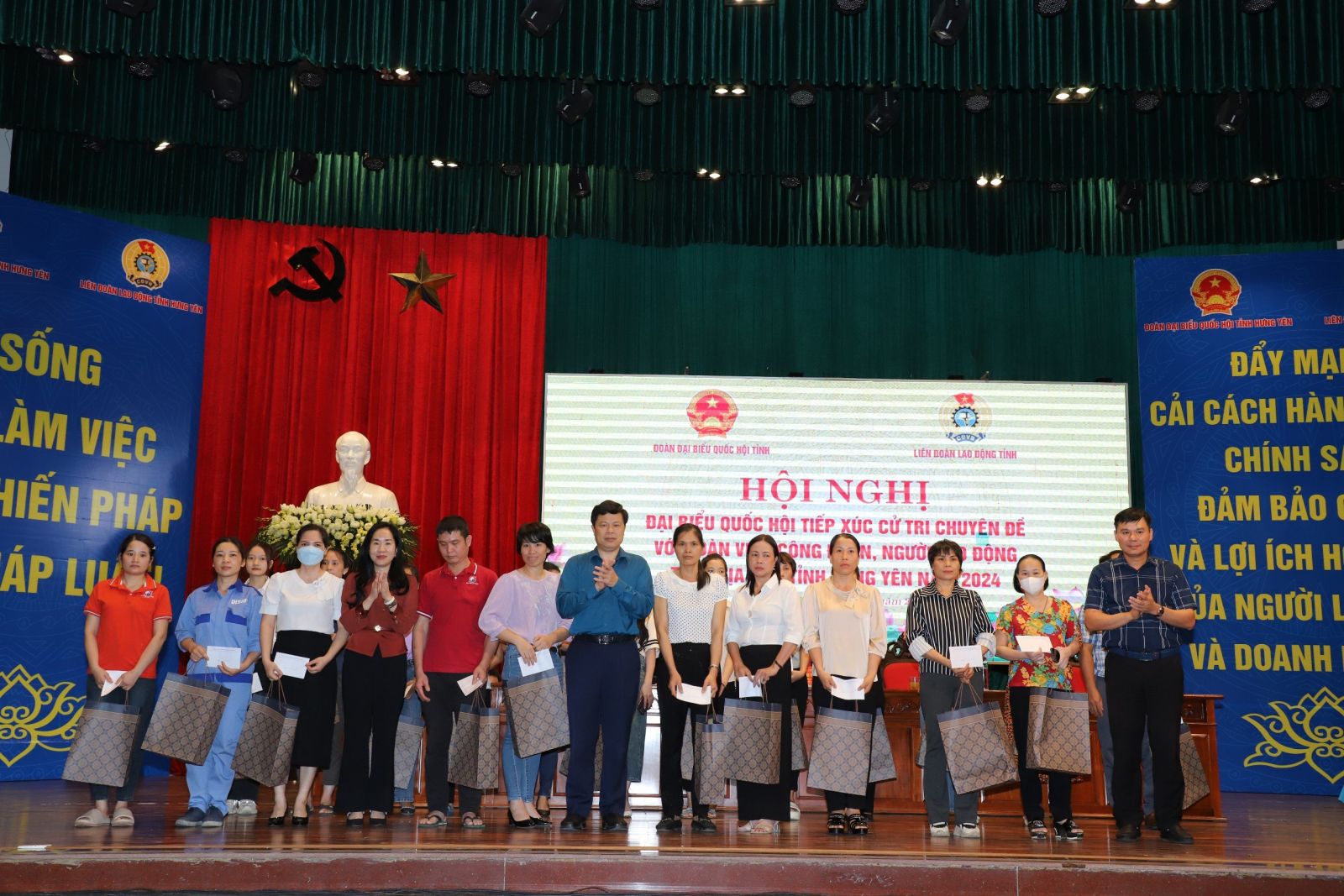 Đoàn ĐBQH tỉnh tiếp xúc cử tri chuyên đề với công nhân, người lao động tỉnh Hưng Yên